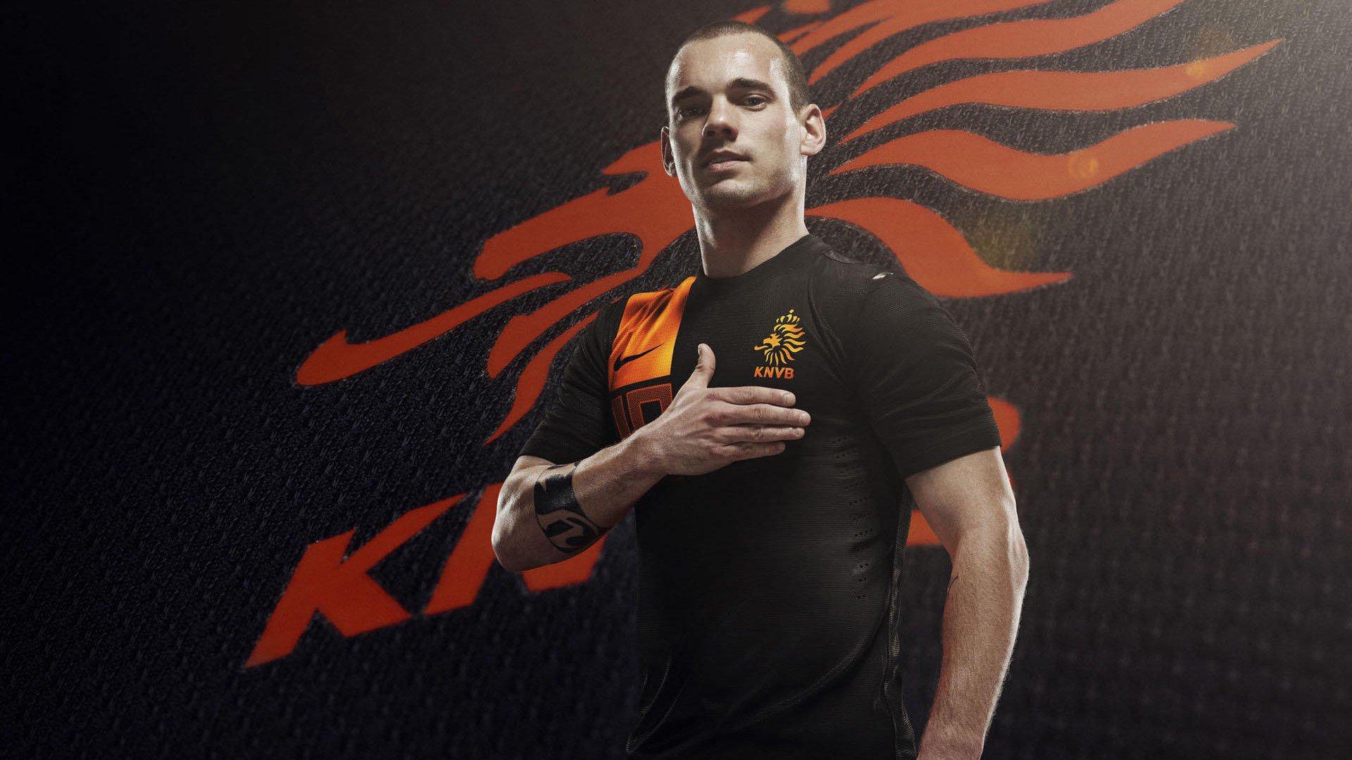 虎兄无犬弟！贝林厄姆兄弟同一天梅开二度，谱写足坛家族传奇